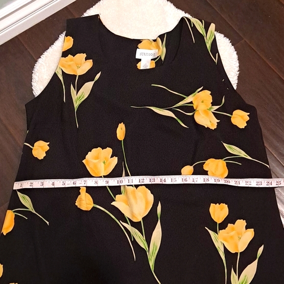 STUDIO I LOVELY DRESS - Picture 8 of 9